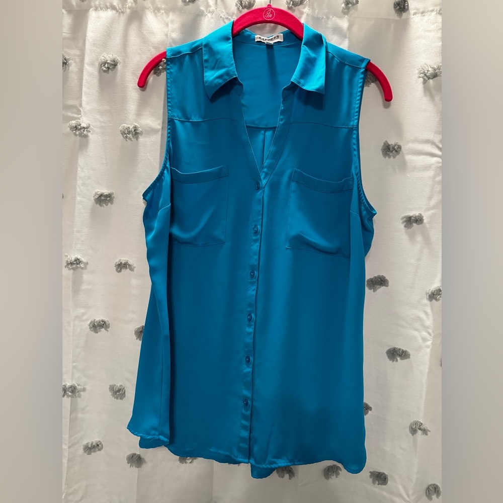 Express Portifino Sleeveless Button Up Blouse